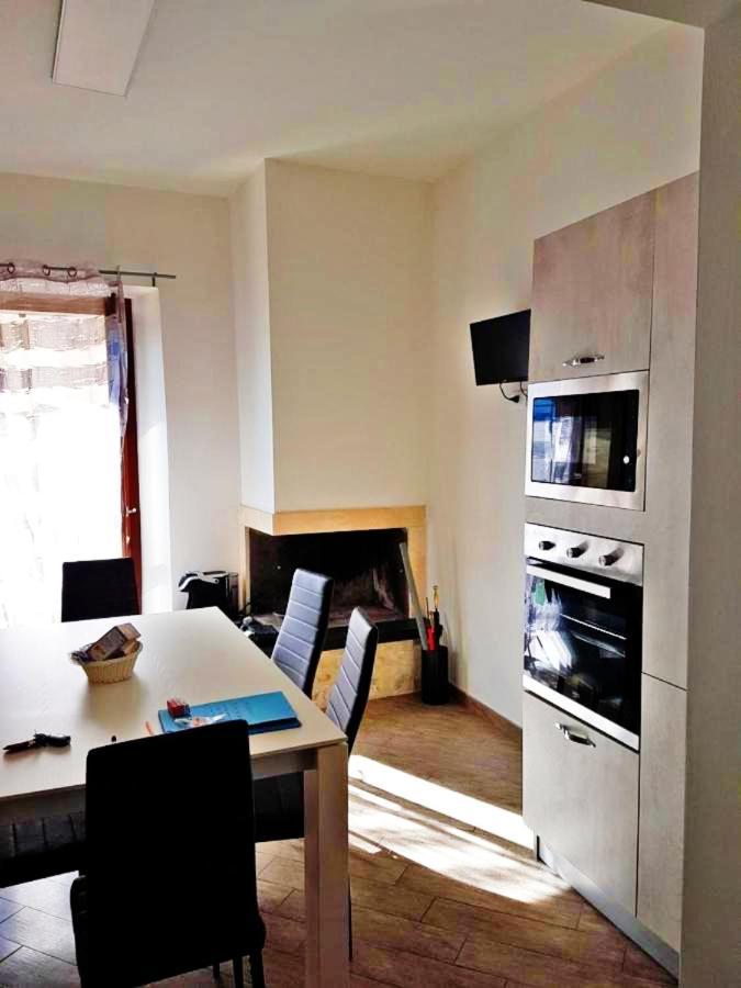 Ferienwohnung Borgo Nel Tempo Collestatte Exterior foto